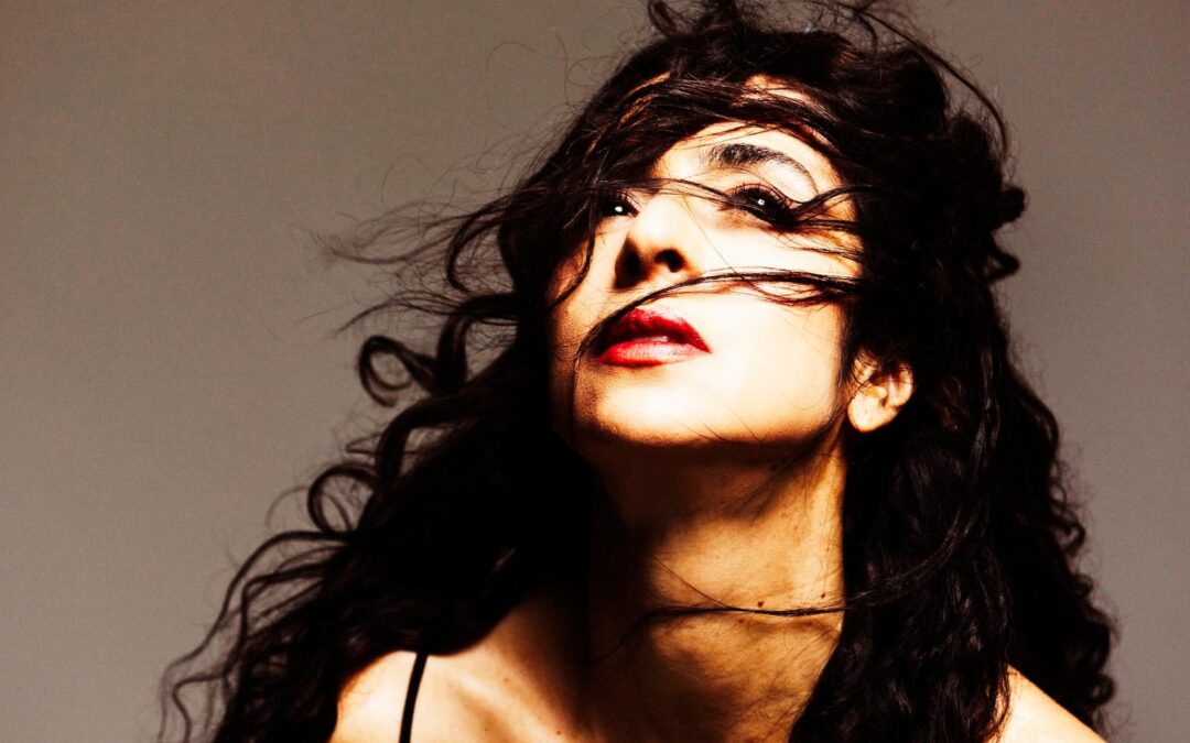 “NASCEU DE FRENTE PARA O MAR”, DISSE MARISA MONTE SOBRE A INÉDITA “SUA ONDA”, PARCERIA COM CARLINHOS BROWN E ARNALDO ANTUNES